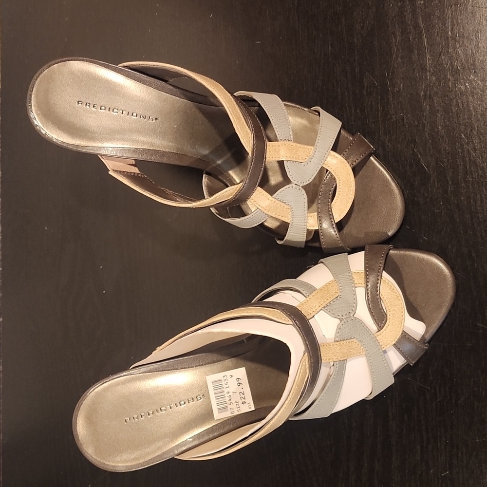 Women's Sandal/ Heels Shoes color Grey, Brown and Beige size 7 W
